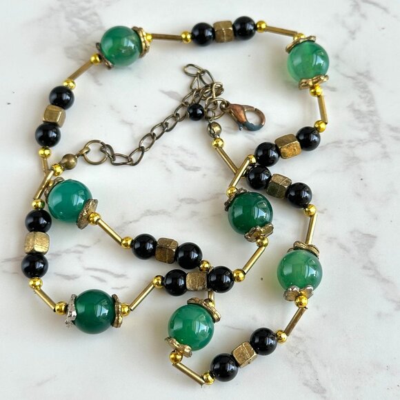 Nephrite and Onyx Bead Necklace, Adjustable to 20", Vintage Assemblage - Picture 2 of 6